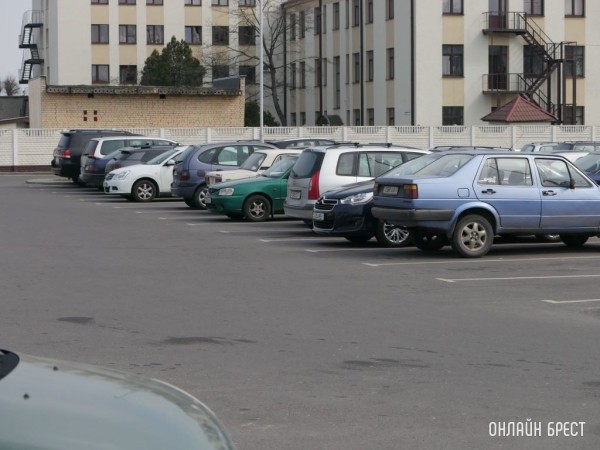 Прежней цены уже не увидим? Что происходит со стоимостью автомобилей в Беларуси Прежней цены уже не увидим? Что происходит со стоимостью автомобилей в Беларуси