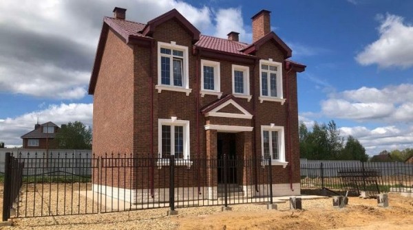 «Брестжилстрой» получил заказ на строительство в 2023 году коттеджей в Подмосковье
