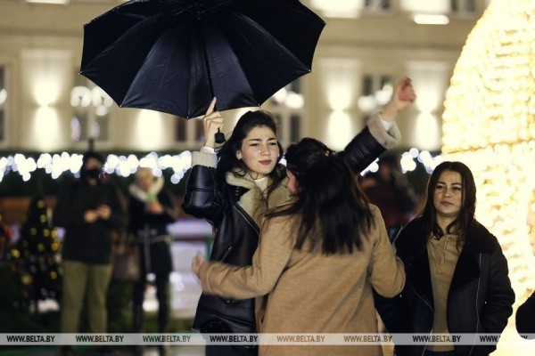 Как прошла новогодняя ночь в Бресте. Фоторепортаж Как прошла новогодняя ночь в Бресте. Фоторепортаж