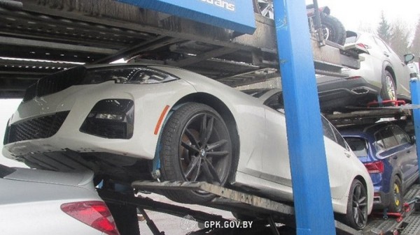На американском аукционе BMW продали с «сюрпризом». Запрещенное вещество обнаружили белорусские пограничники На американском аукционе BMW продали с «сюрпризом». Запрещенное вещество обнаружили белорусские пограничники