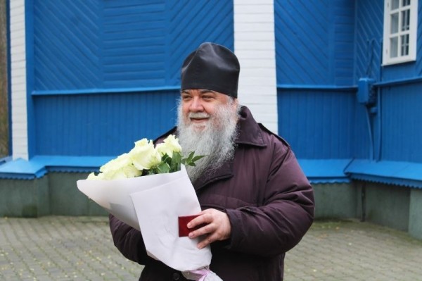 «Молитва не знает границ». Так отец Серафим из Хмелева отозвался на оказанные ему почести