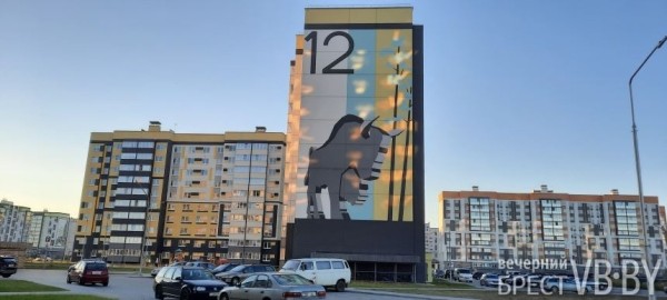 Сочными красками заиграл новый район близ медицинского комплекса в брестском «Заречье» Сочными красками заиграл новый район близ медицинского комплекса в брестском «Заречье»