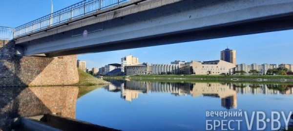 Рыбацкий вечер на Гребном канале в Бресте