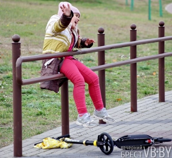В Бресте парк 1000-летия залит осенними красками. Фоторепортаж В Бресте парк 1000-летия залит осенними красками. Фоторепортаж