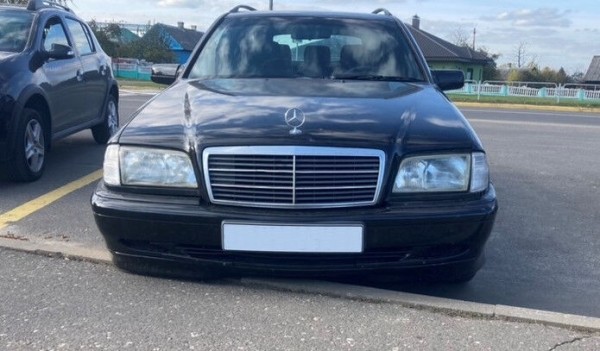 Житель Ивацевичей купил Mercedes-Benz за $2 000, а машина оказалась «трупом»