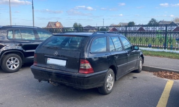 Житель Ивацевичей купил Mercedes-Benz за $2 000, а машина оказалась «трупом»