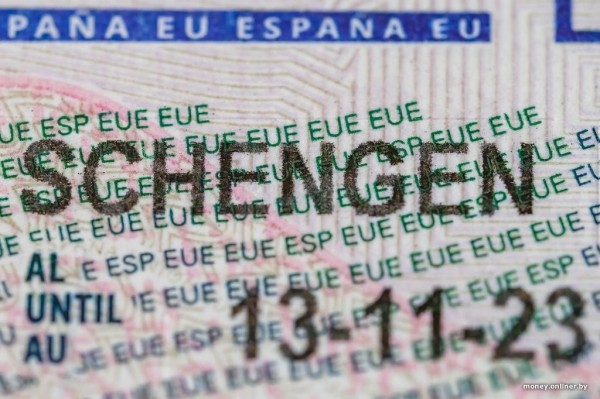 Белорус о неудачной попытке сделать визу: «Прошло 2,5 месяца, а у меня ни записи, ни денег»