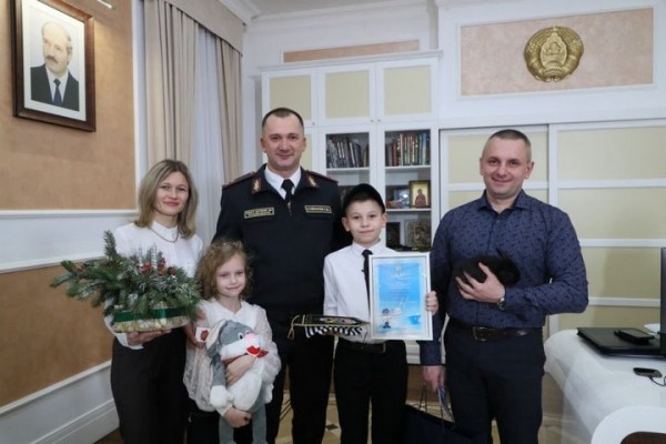 Шестиклассник из Пружанского района спас бабушку и стал победителем акции МВД «Письмо министру»