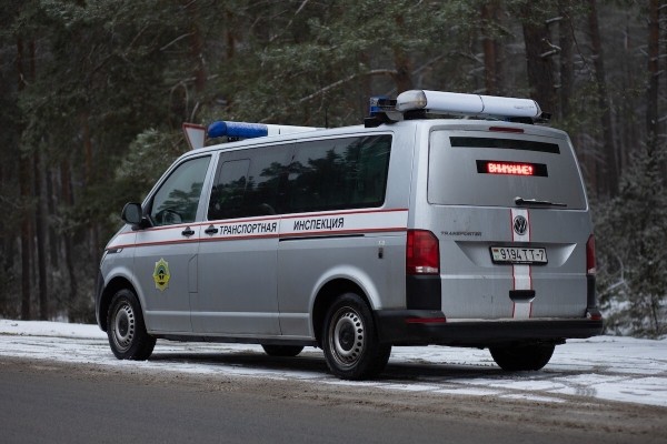 «Стоимость виньетки от 14 до 75 евро». Кому с 1 января нужно тратить деньги на проезд по платным дорогам?