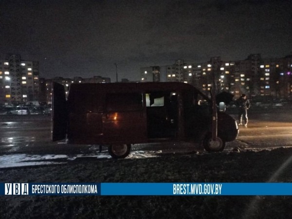 В Бресте горел автомобиль. Подробности сегодняшнего происшествия