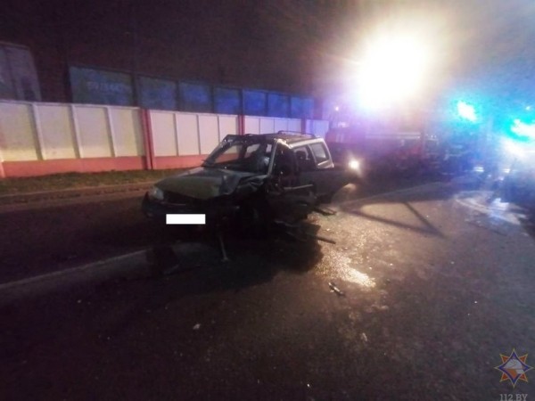 Как спасали водителя, попавшего вчера в ДТП в Бресте, рассказали в МЧС