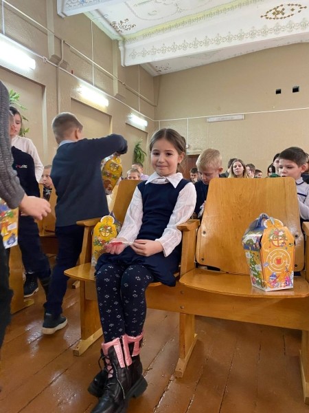 Волонтеры ПСО «Ангел» (Брестский регион) с благотворительной миссией посетили детей Молчадской школы-интерната. Как это было?