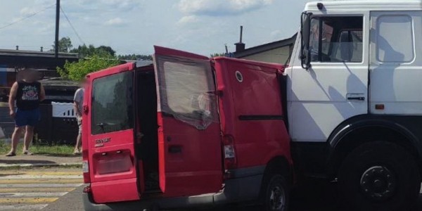 Юноша допустил столкновение грузовика и буса, погибла пассажирка. Озвучен приговор Юноша допустил столкновение грузовика и буса, погибла пассажирка. Озвучен приговор