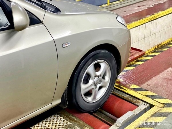 Сколько машин не проходит техосмотр с первого раза? И какие основные причины?