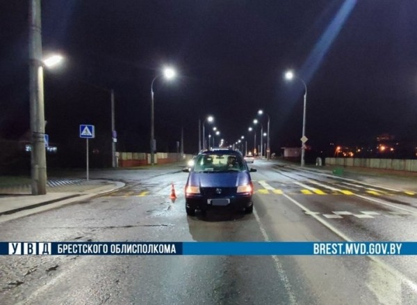 На улице Суворова в Бресте сбили пешехода На улице Суворова в Бресте сбили пешехода