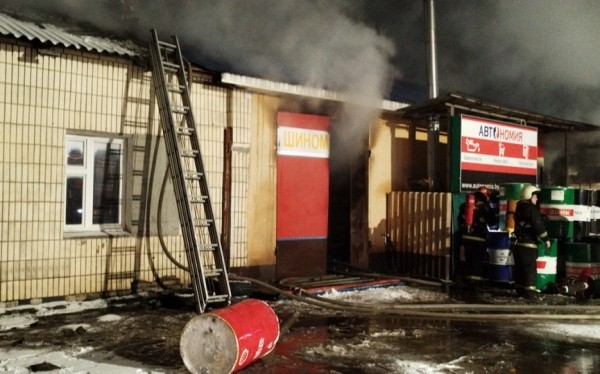 Гаражный бокс загорелся в Барановичах Гаражный бокс загорелся в Барановичах
