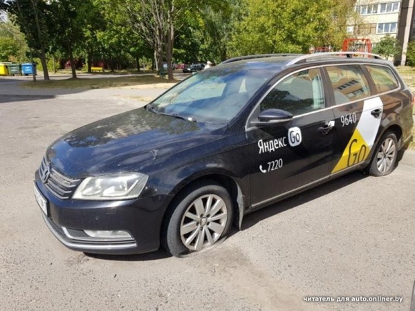 Не быстро, но работает! Белорус «изобрел» способ легально избавить двор от автохлама