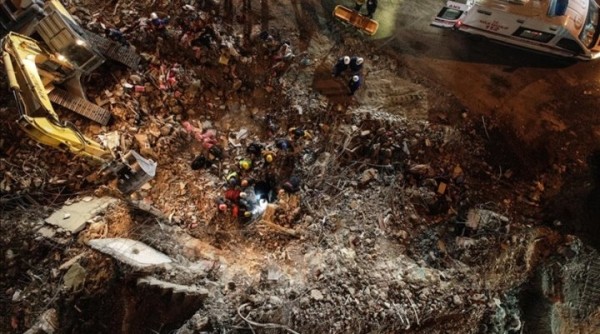 В Турции под завалами нашли тела гражданки Беларуси и ее сына В Турции под завалами нашли тела гражданки Беларуси и ее сына