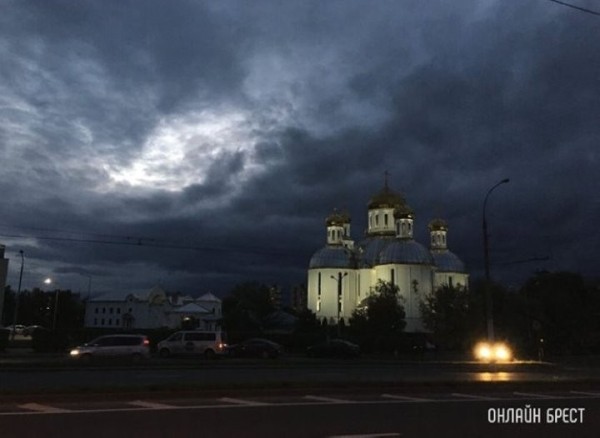 Желтый уровень опасности введен на понедельник в Брестской области Желтый уровень опасности введен на понедельник в Брестской области