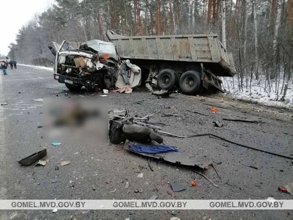 Жена и дочь погибшего водителя отсудили у его работодателя моральный вред. Не согласились с суммой и снова пошли в суд