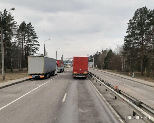 ГПК: польские предприниматели будут судиться с властями из-за закрытия пунктов пропуска на границе