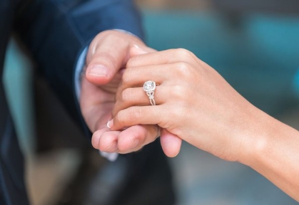 В Гомеле жене не понравилась фамилия мужа, но потом она передумала В Гомеле жене не понравилась фамилия мужа, но потом она передумала