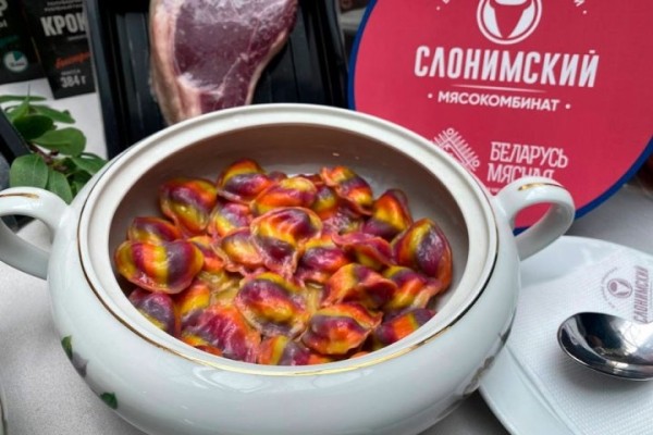 В магазинах Беларуси появились цветные пельмени В магазинах Беларуси появились цветные пельмени