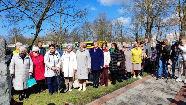 На Гарнизонном кладбище Бреста почтили память узников и жертв концлагерей и гетто На Гарнизонном кладбище Бреста почтили память узников и жертв концлагерей и гетто
