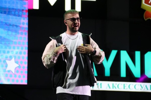 Выступлением Galibri & Mavik и красивым фейерверком завершились празднования 45-летия Московского района Бреста