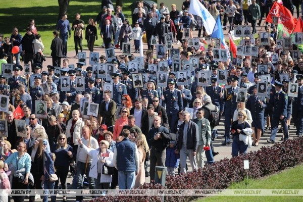Более 5 тыс. брестчан приняли участие в патриотической акции «Беларусь помнит. Помним каждого» Более 5 тыс. брестчан приняли участие в патриотической акции «Беларусь помнит. Помним каждого»