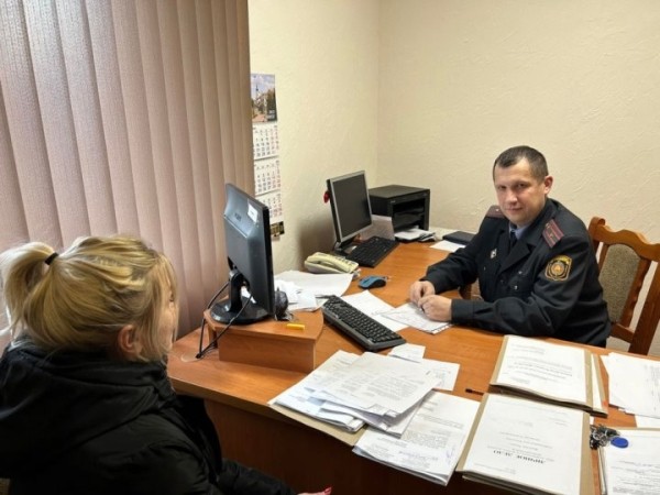 Подростки светили лазерной указкой в стекла проезжавших мимо автомобилей. Предусмотрена ли ответственность за подобные действия?