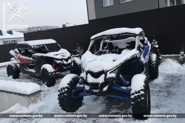 Таможенники пресекли схему по уклонению от уплаты платежей при ввозе автомобилей из-за границы Таможенники пресекли схему по уклонению от уплаты платежей при ввозе автомобилей из-за границы