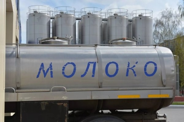 Белорус утонул в емкости с молоком Белорус утонул в емкости с молоком