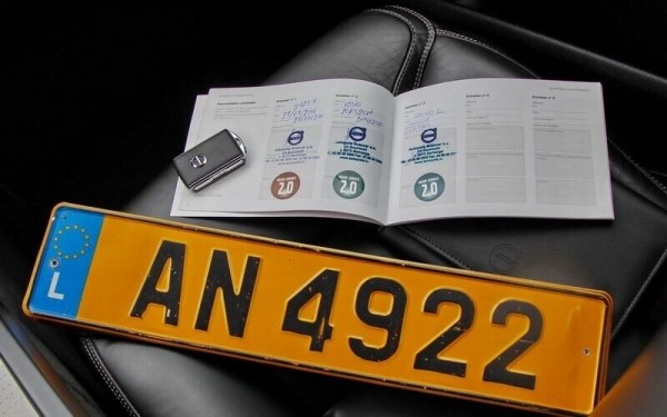 Размер зарплаты — имеет значение? Сколько нужно зарабатывать, чтобы растаможить по льготе Tesla за 50 тысяч евро