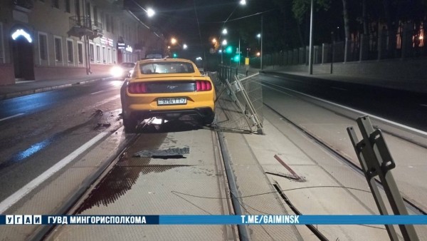 Каршеринговый Ford Mustang разбили в Минске