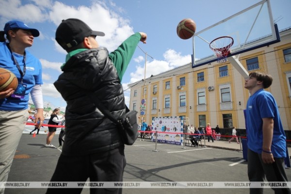 Смотрите, как прошел культурно-спортивный «Вытокі» в Барановичах