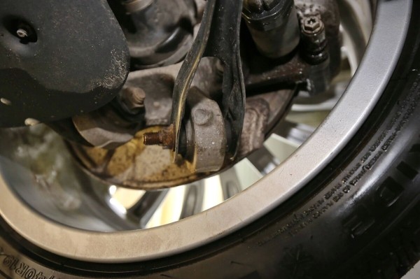 «За рулевую рейку — 850 евро, ступичный подшипник — $250». Белорус о владении BMW 530e (G30) и его обслуживании