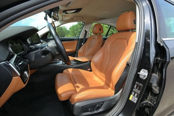 «За рулевую рейку — 850 евро, ступичный подшипник — $250». Белорус о владении BMW 530e (G30) и его обслуживании