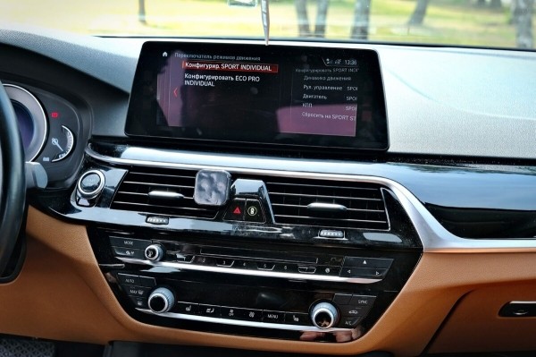 «За рулевую рейку — 850 евро, ступичный подшипник — $250». Белорус о владении BMW 530e (G30) и его обслуживании