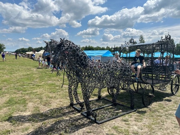 В Бресте проходит праздник к 45-летию Ленинского района - «Район, который сердцу дорог»