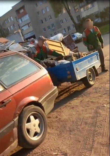 В Барановичах люди, выбрасывающие мусор где попало, угодили в фотоловушку