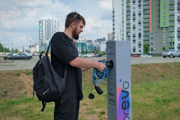 «За рулевую рейку — 850 евро, ступичный подшипник — $250». Белорус о владении BMW 530e (G30) и его обслуживании