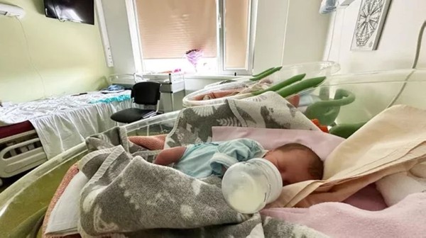 Один случай на 200 миллионов беременностей: гомельчанка родила трех близняшек