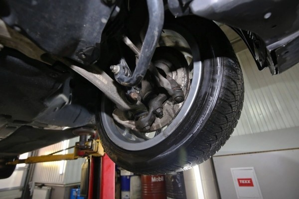 «За рулевую рейку — 850 евро, ступичный подшипник — $250». Белорус о владении BMW 530e (G30) и его обслуживании