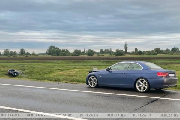 В Березовском районе автомобиль вылетел в кювет В Березовском районе автомобиль вылетел в кювет