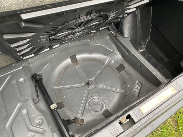 По прозвищу Baby-Benz. Показываем идеально сохранившийся Mercedes W201 По прозвищу Baby-Benz. Показываем идеально сохранившийся Mercedes W201