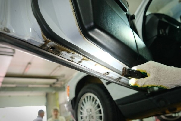 По прозвищу Baby-Benz. Показываем идеально сохранившийся Mercedes W201 По прозвищу Baby-Benz. Показываем идеально сохранившийся Mercedes W201