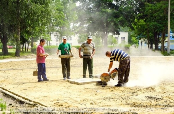 Аллея Энергетиков, фонтан, веревочный городок: Белоозерск готовится отметить 65-летие Аллея Энергетиков, фонтан, веревочный городок: Белоозерск готовится отметить 65-летие