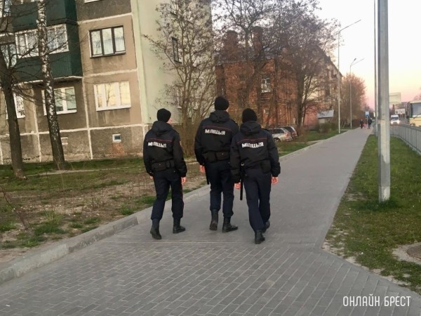 Неповиновение и сопротивление: в чем разница, объяснили в милиции