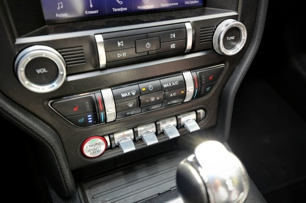 «Геометрия не пострадала, безопасность — целая». Белорус привёз из Америки 466-сильный Ford Mustang GT «Геометрия не пострадала, безопасность — целая». Белорус привёз из Америки 466-сильный Ford Mustang GT